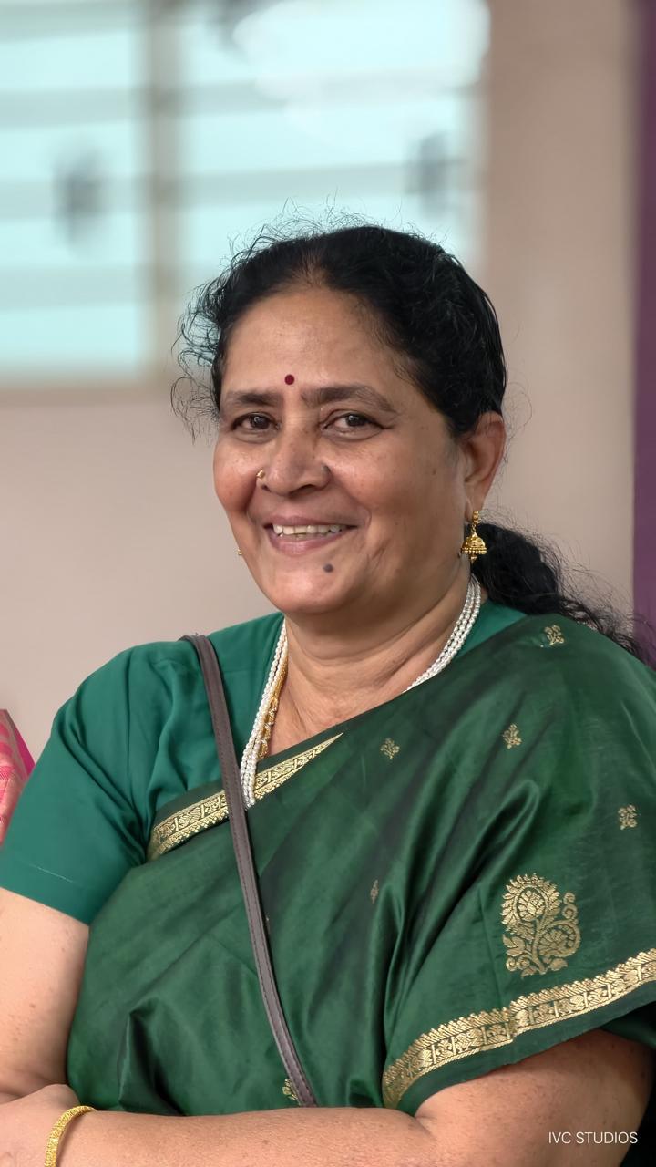 Dr SIVAKAMI